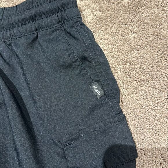 Abercrombie and fitch boys cargo shorts! Lightweight material! Pull on 7/8 - Picture 5 of 5
